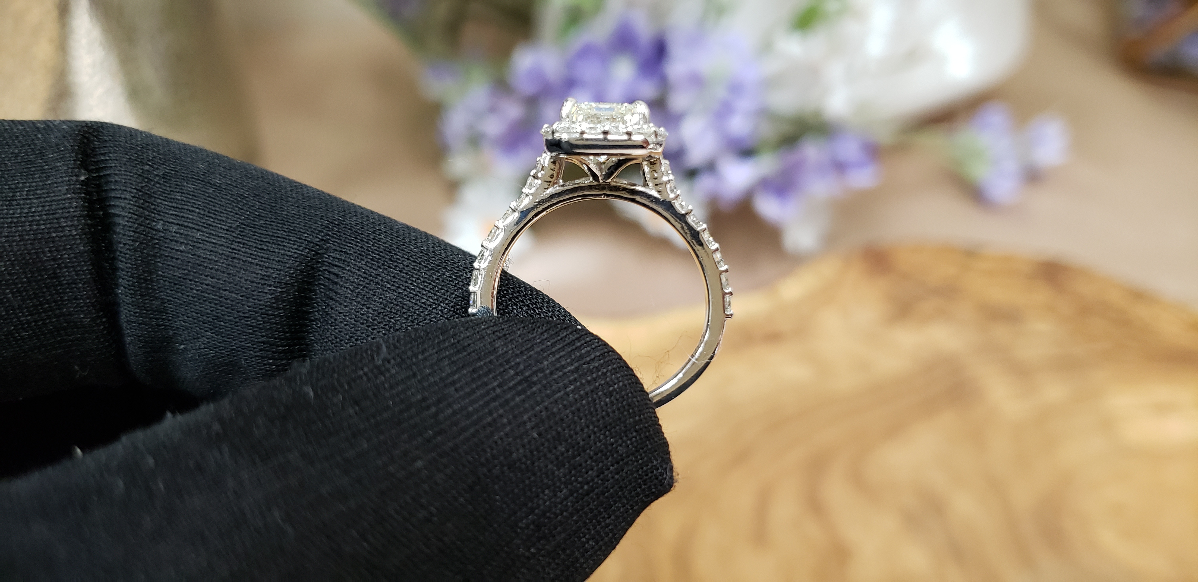 Emerald & Round Diamond Halo Ring